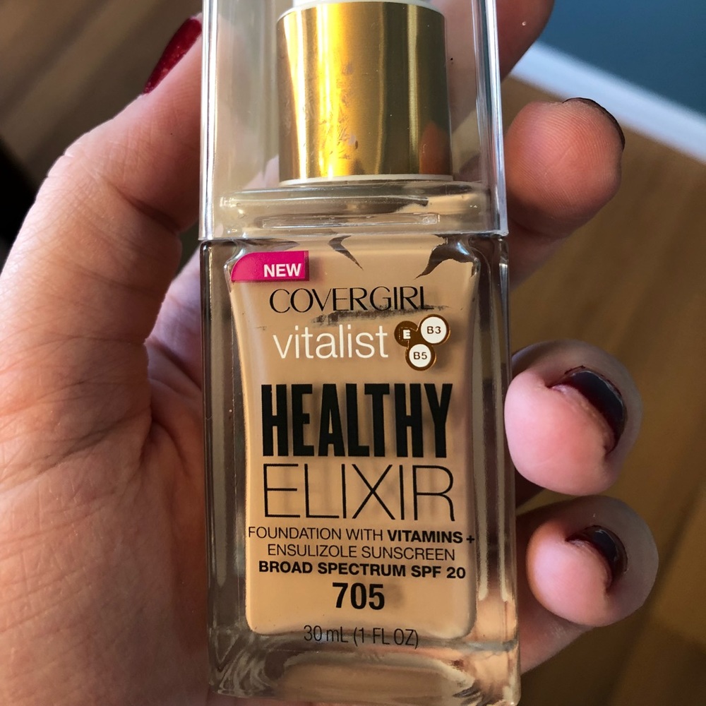 ♥️Covergirl vitalist healthy elixir fountain
